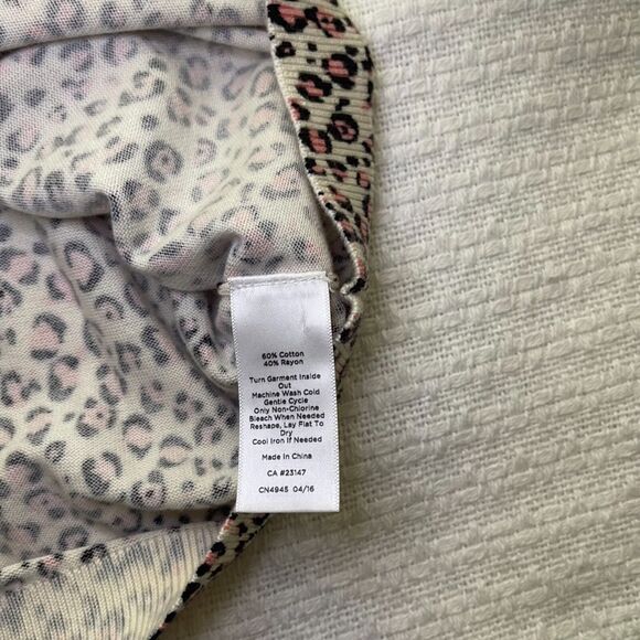 XL Talbots Pink and Black Cheetah Print Short-Sleeve Cardigan - Picture 5 of 7